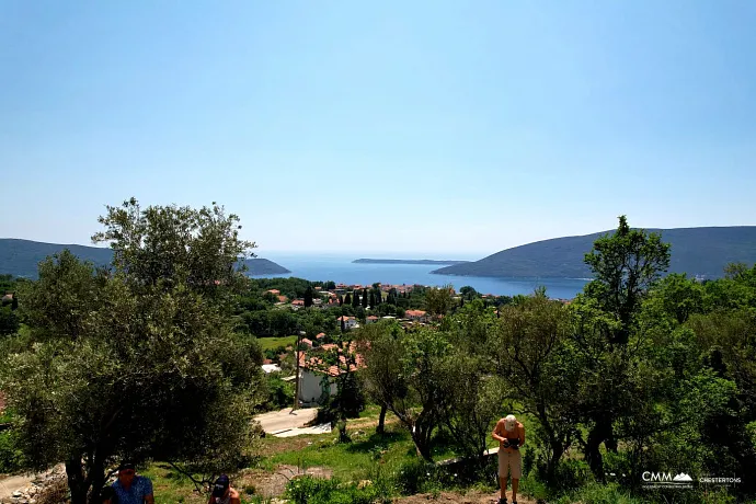 Urbanized Land Plot – 400 m² in Podi